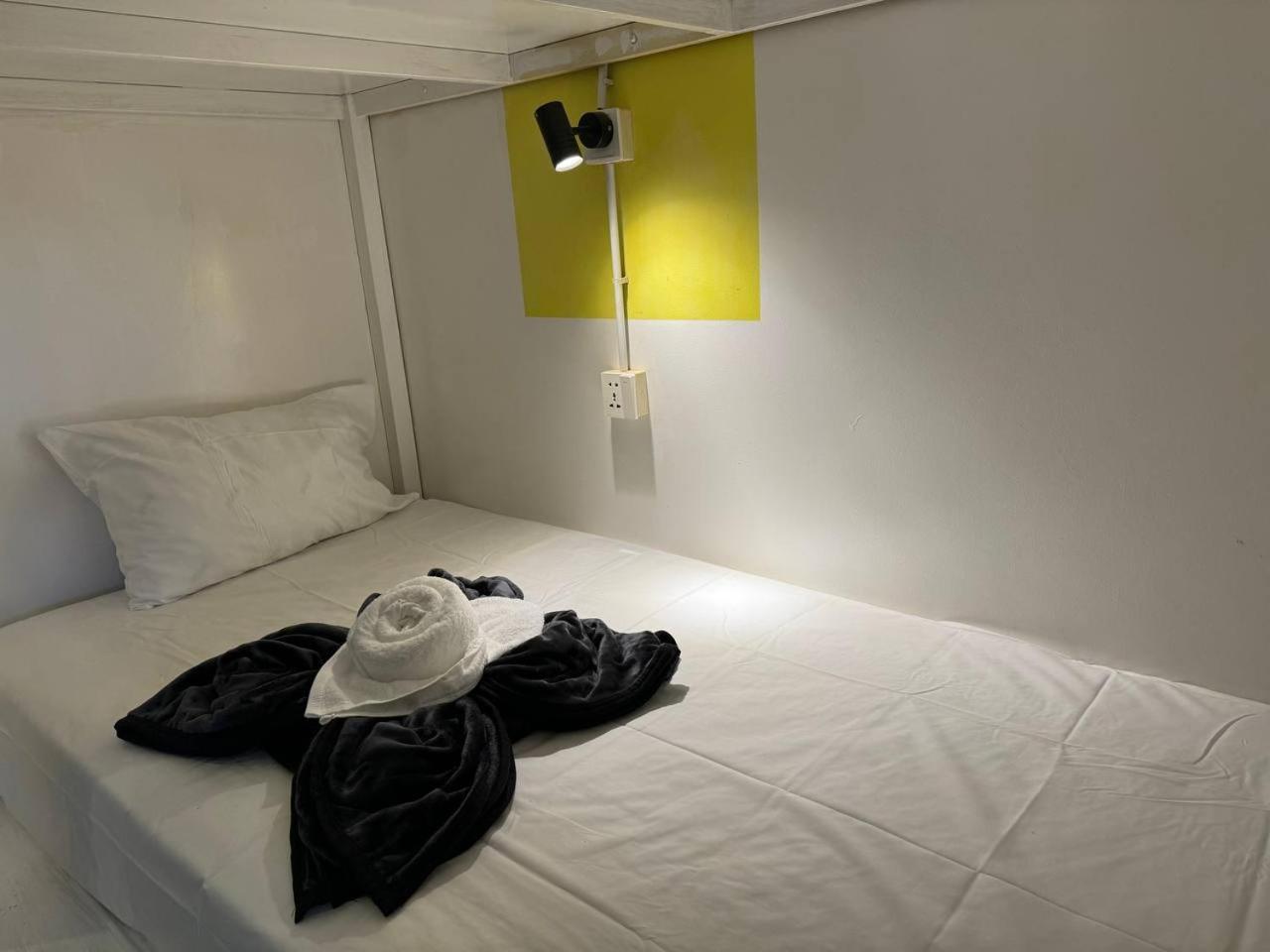The Hive Hotel 시엠리아프 외부 사진