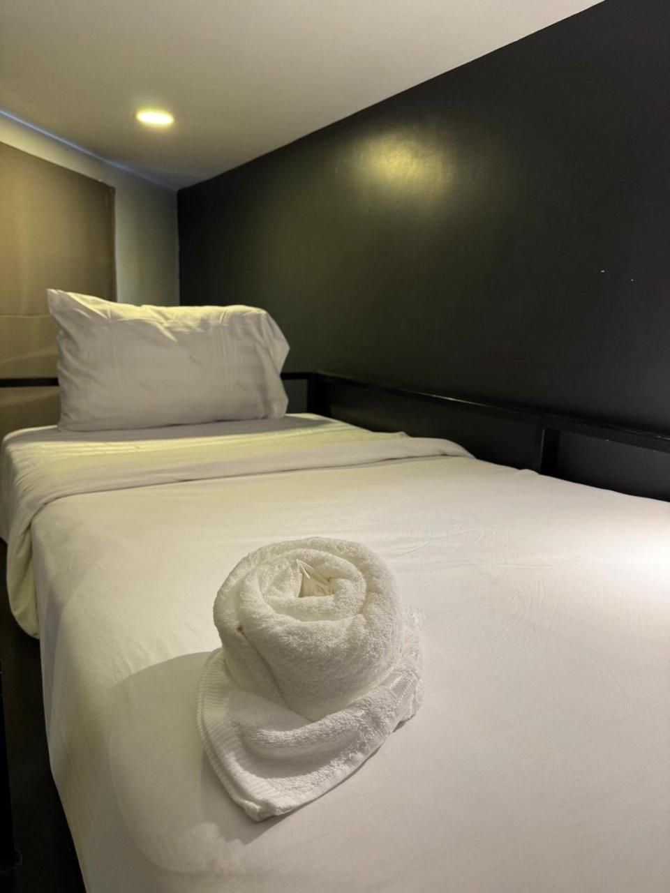 The Hive Hotel 시엠리아프 외부 사진