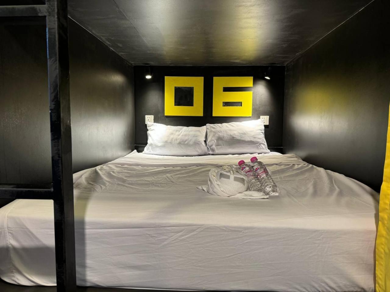 The Hive Hotel 시엠리아프 외부 사진
