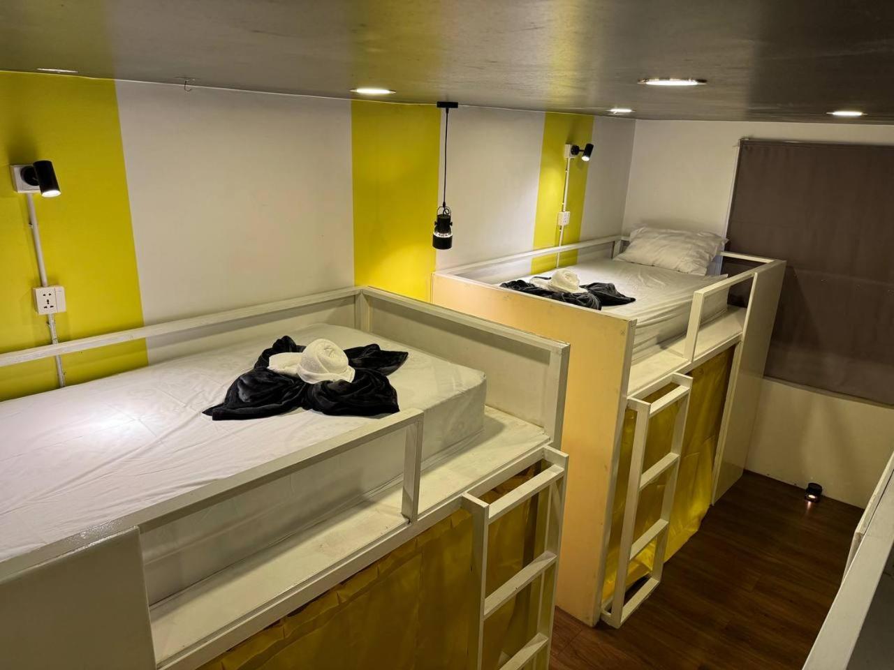 The Hive Hotel 시엠리아프 외부 사진