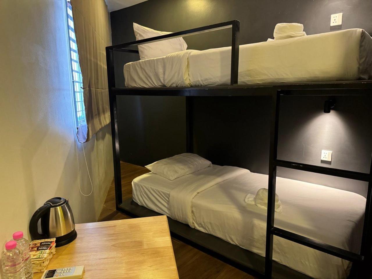 The Hive Hotel 시엠리아프 외부 사진